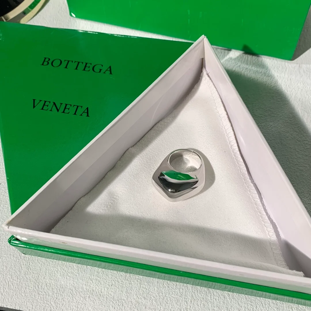 보테가 베네타 핀 링 (2color)