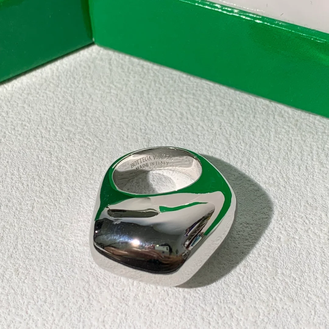 보테가 베네타 핀 링 (2color)
