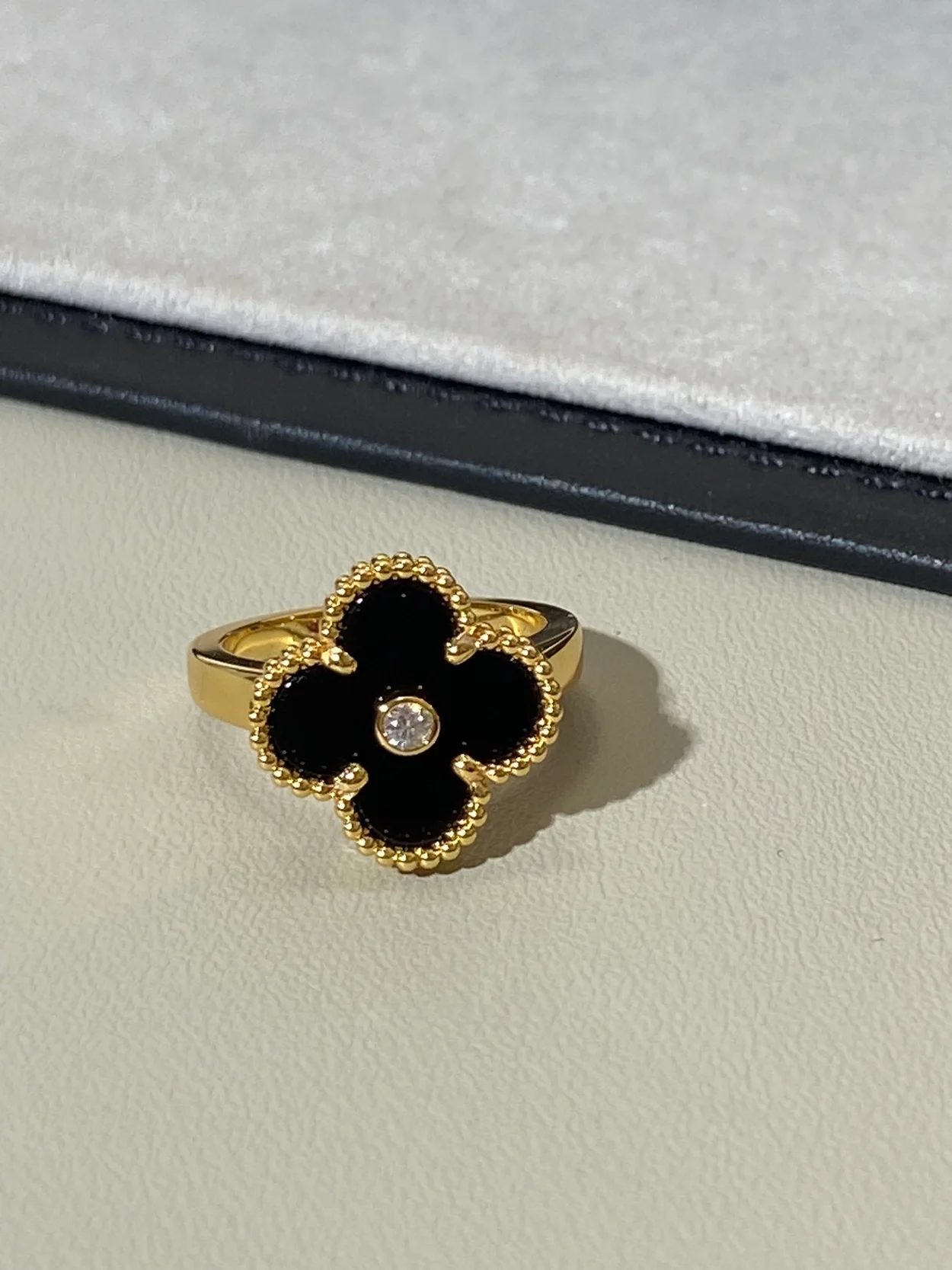 반클리프 앤 아펠 빈티지 알함브라 링 (3color)