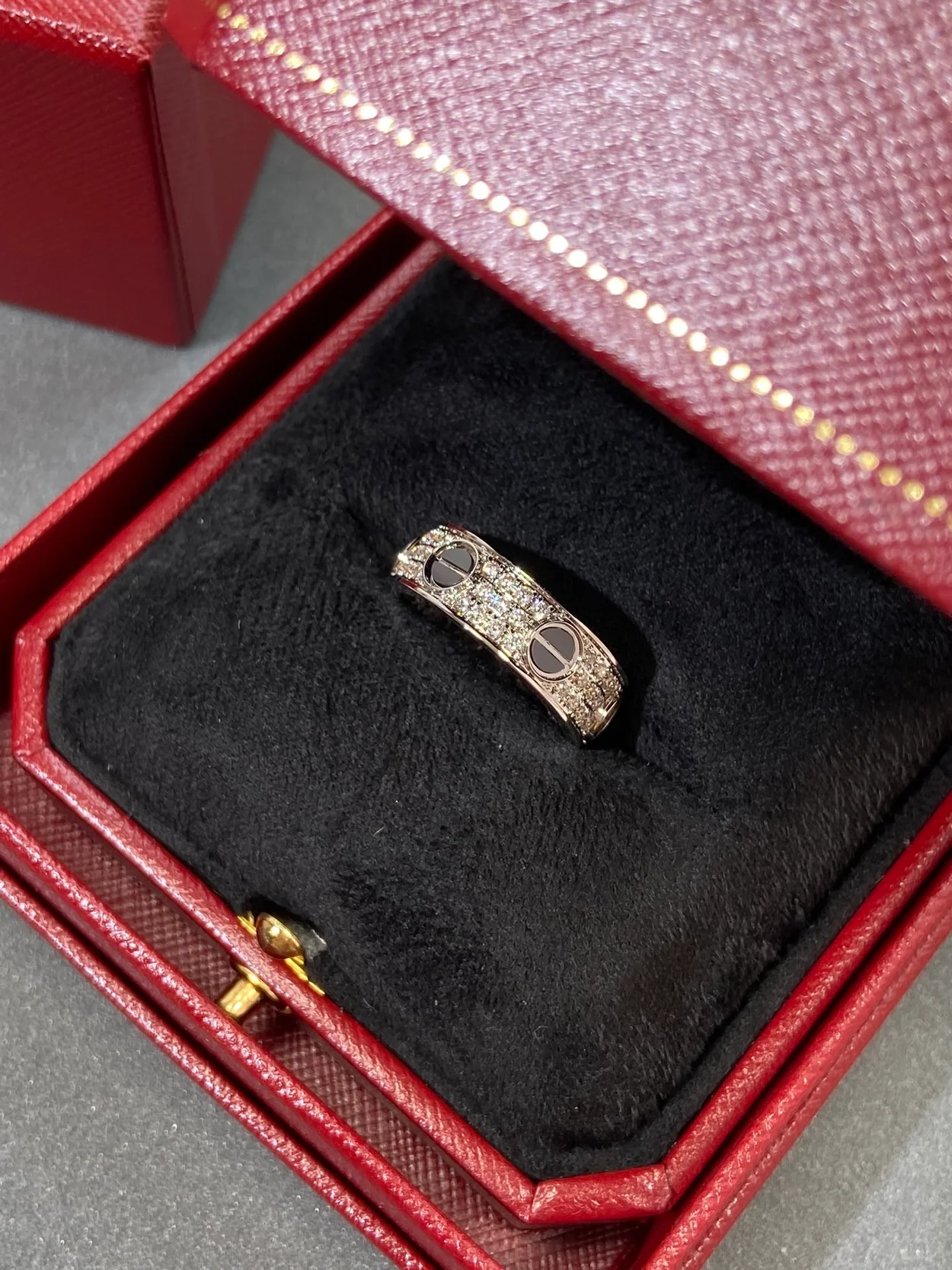 까르띠에 러브 웨딩 다이아몬드 반지 B4083400