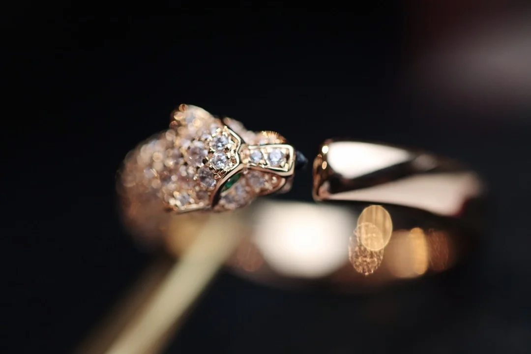 까르띠에 팬더 드 핑크 골드 반지 N4765700