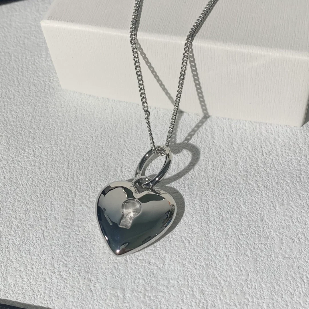 발렌시아가 아무르 하트 네크리스 실버