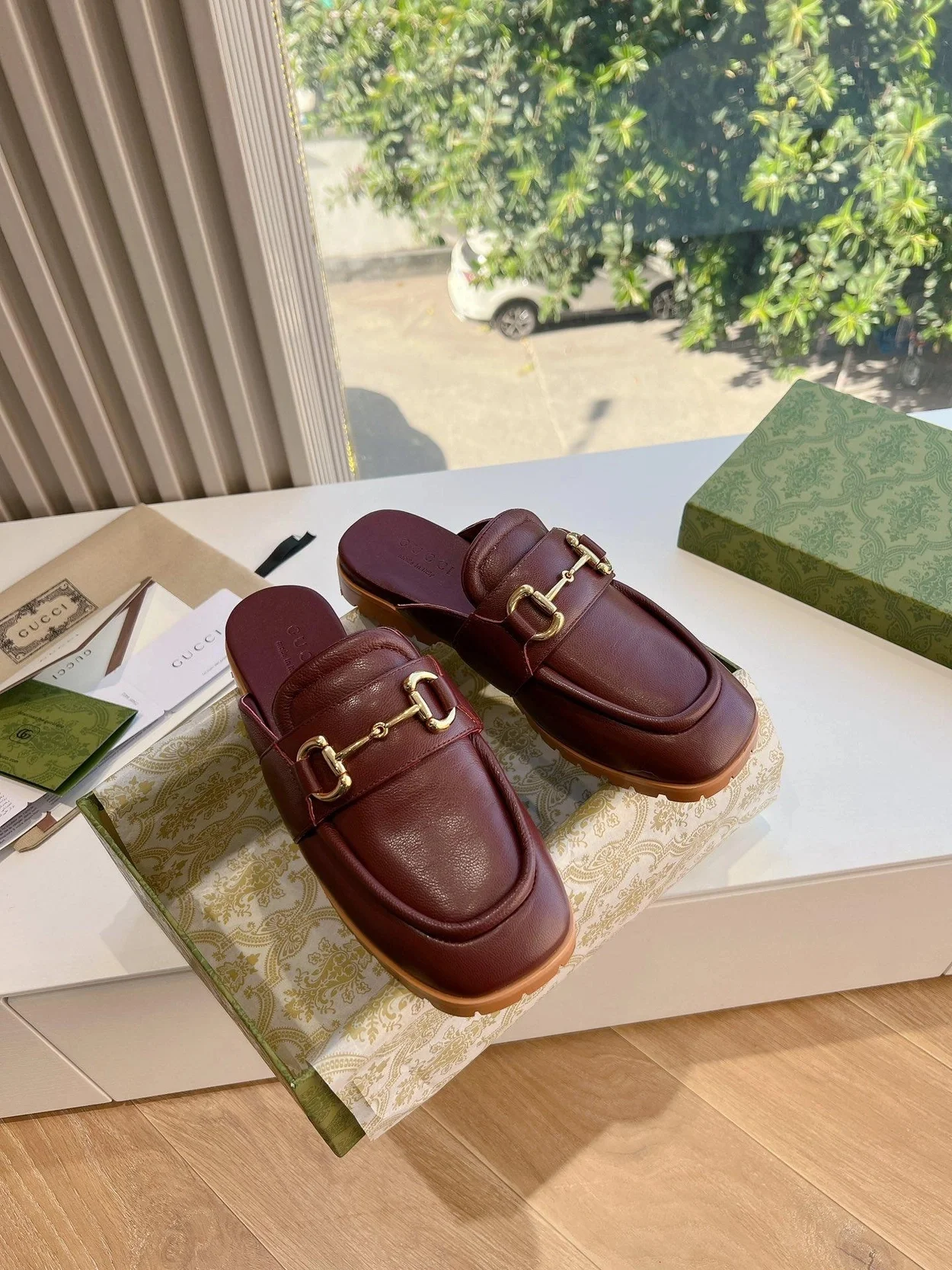 구찌 홀스빗 로퍼 슬리퍼 브라운