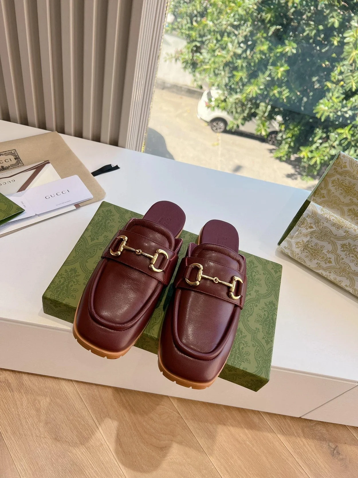 구찌 홀스빗 로퍼 슬리퍼 브라운