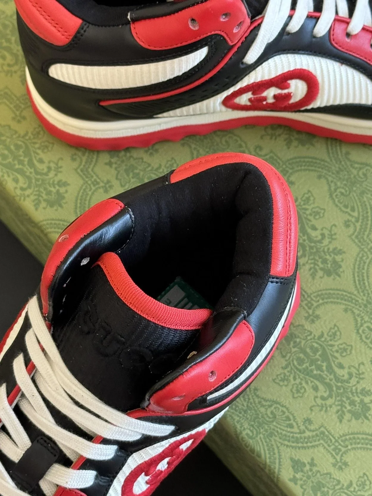 구찌 MAC80 하이탑 스니커즈 블랙 레드