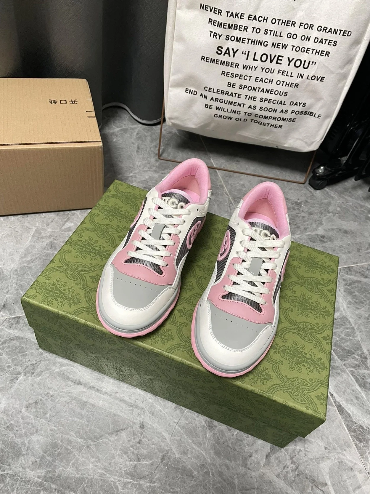 구찌 MAC80 로우탑 스니커즈 핑크