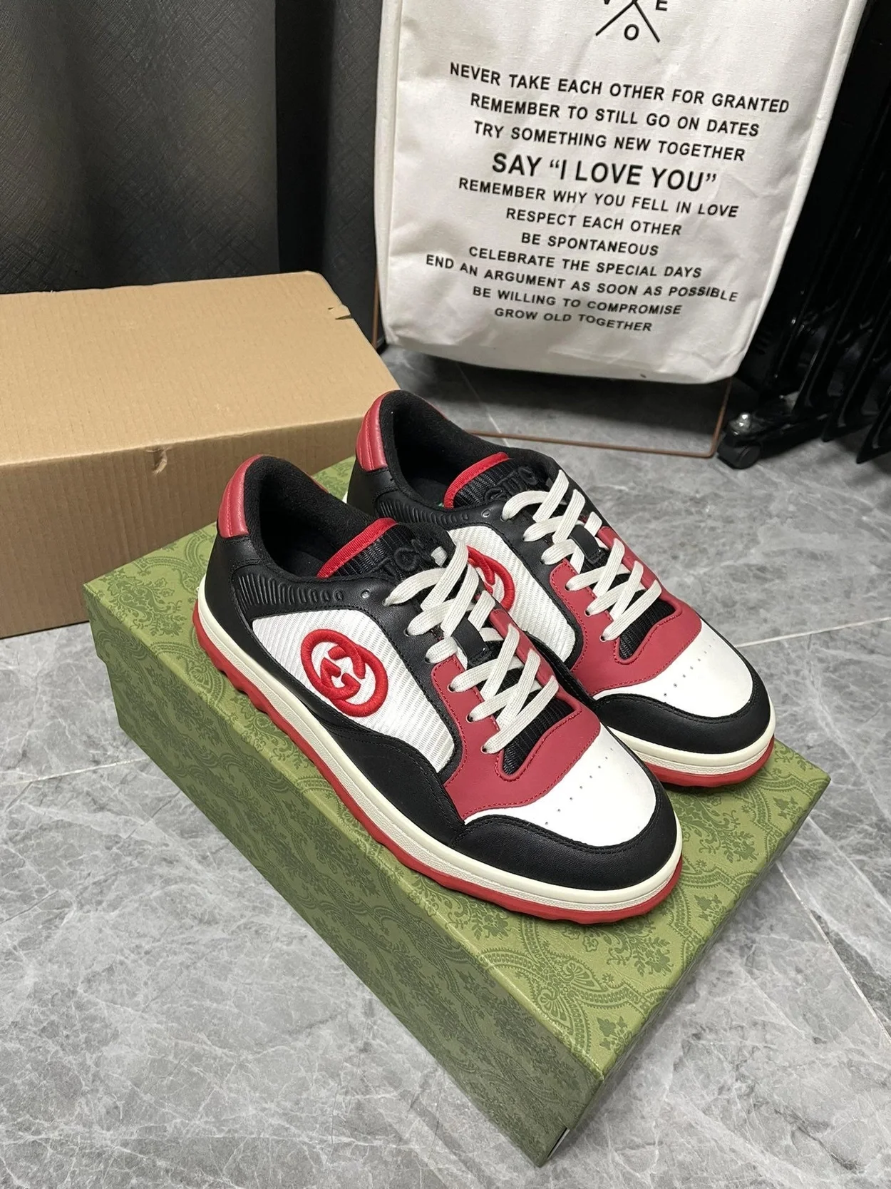 구찌 MAC80 로우탑 스니커즈 레드