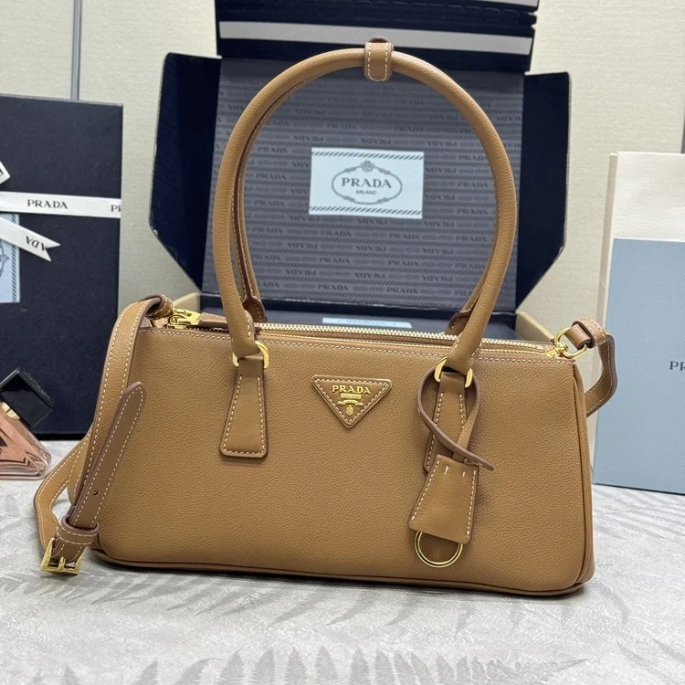 프라다 갤러리아 미디움 1BA457