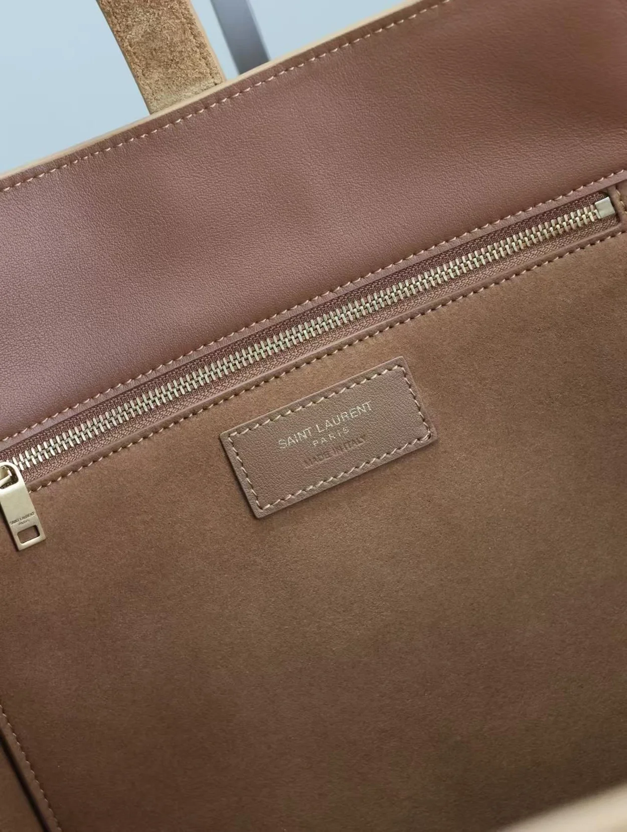 생로랑 스웨이드 LE 5 A 베아백 골든 763435