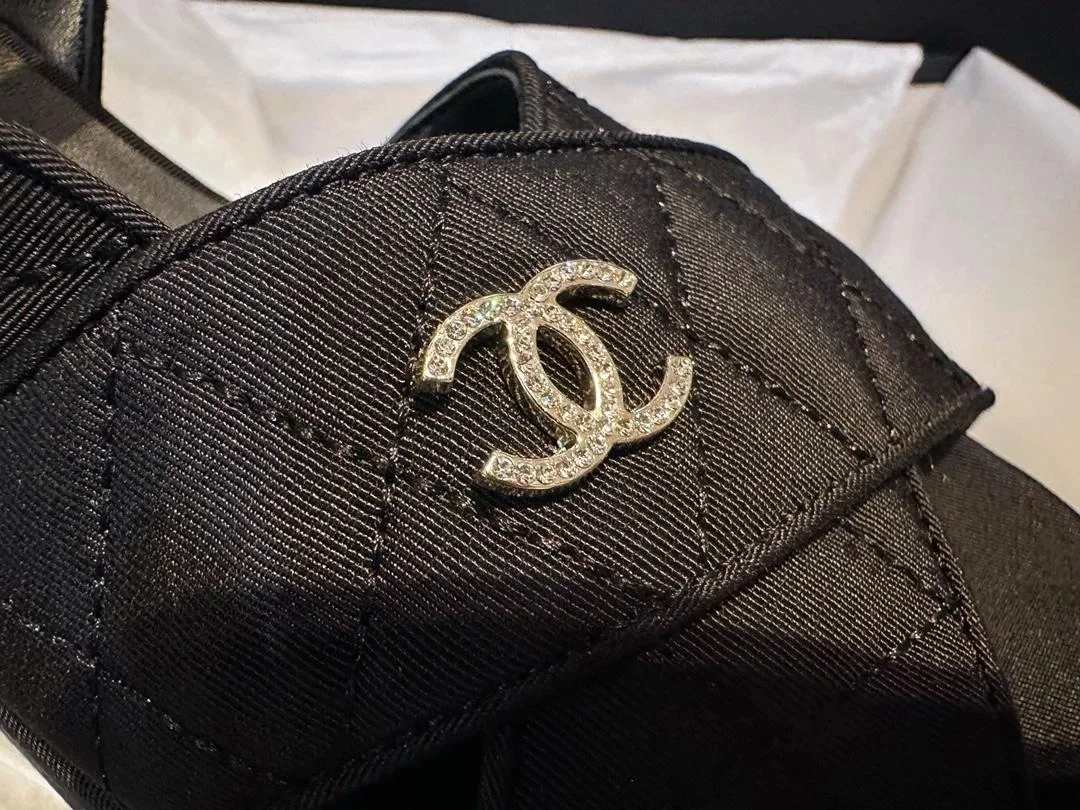 샤넬 샌들 그로그랭 블랙