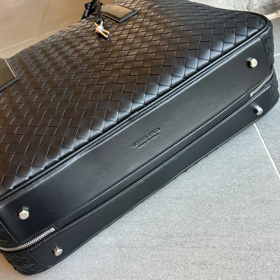 보테가 베네타 겟어웨이 라지 트래블백 블랙