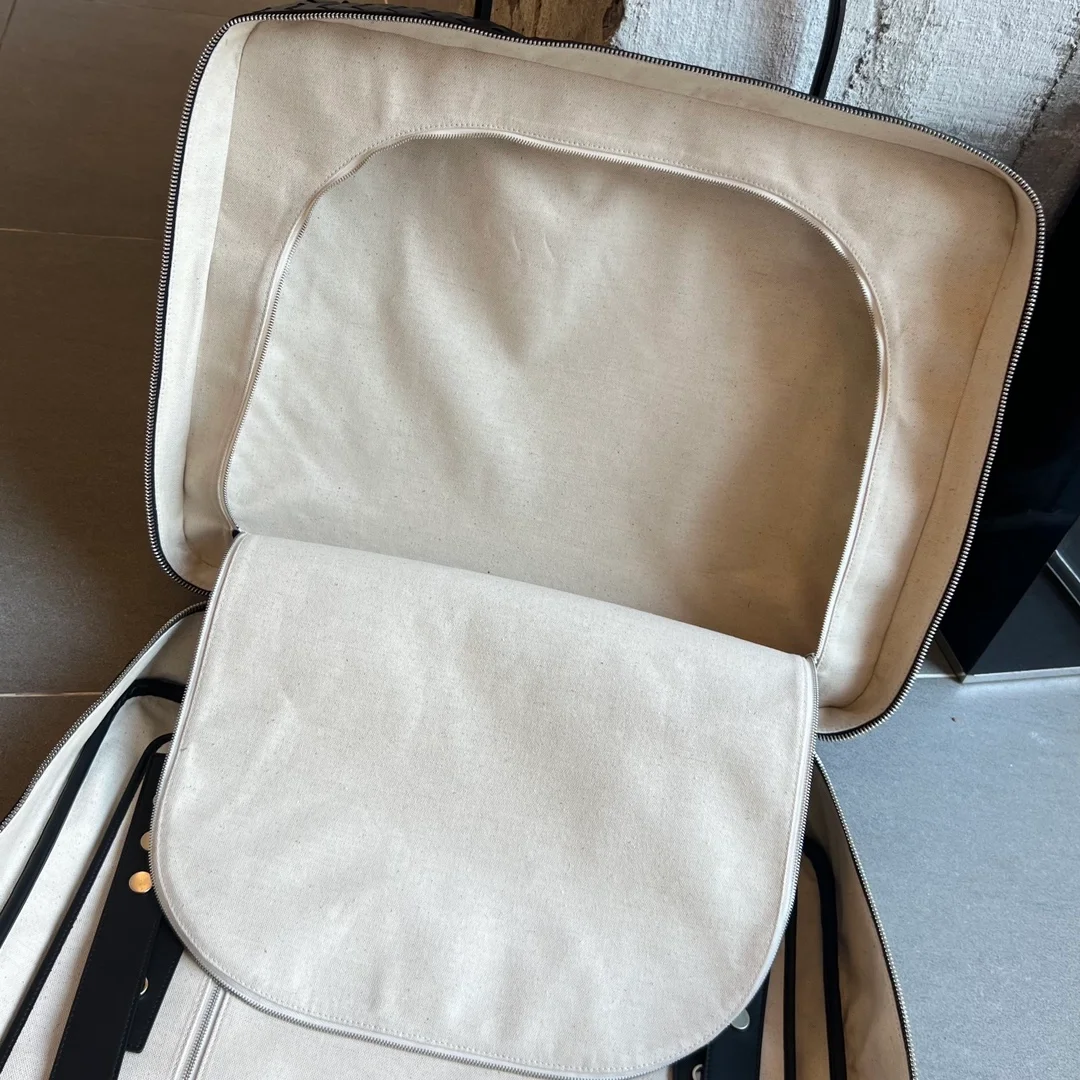 보테가 베네타 겟어웨이 라지 트래블백 블랙