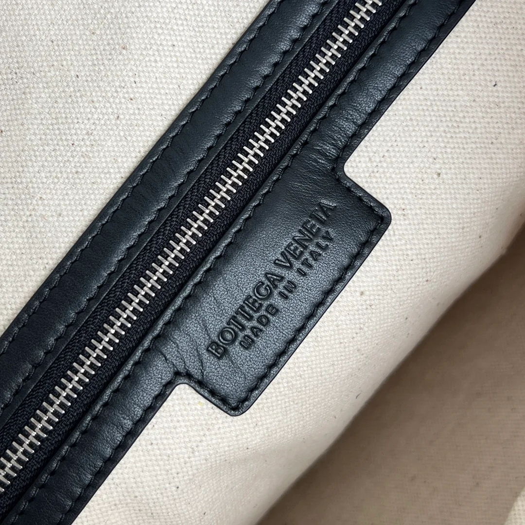 보테가 베네타 겟어웨이 브리프케이스 라지 백 (2color)