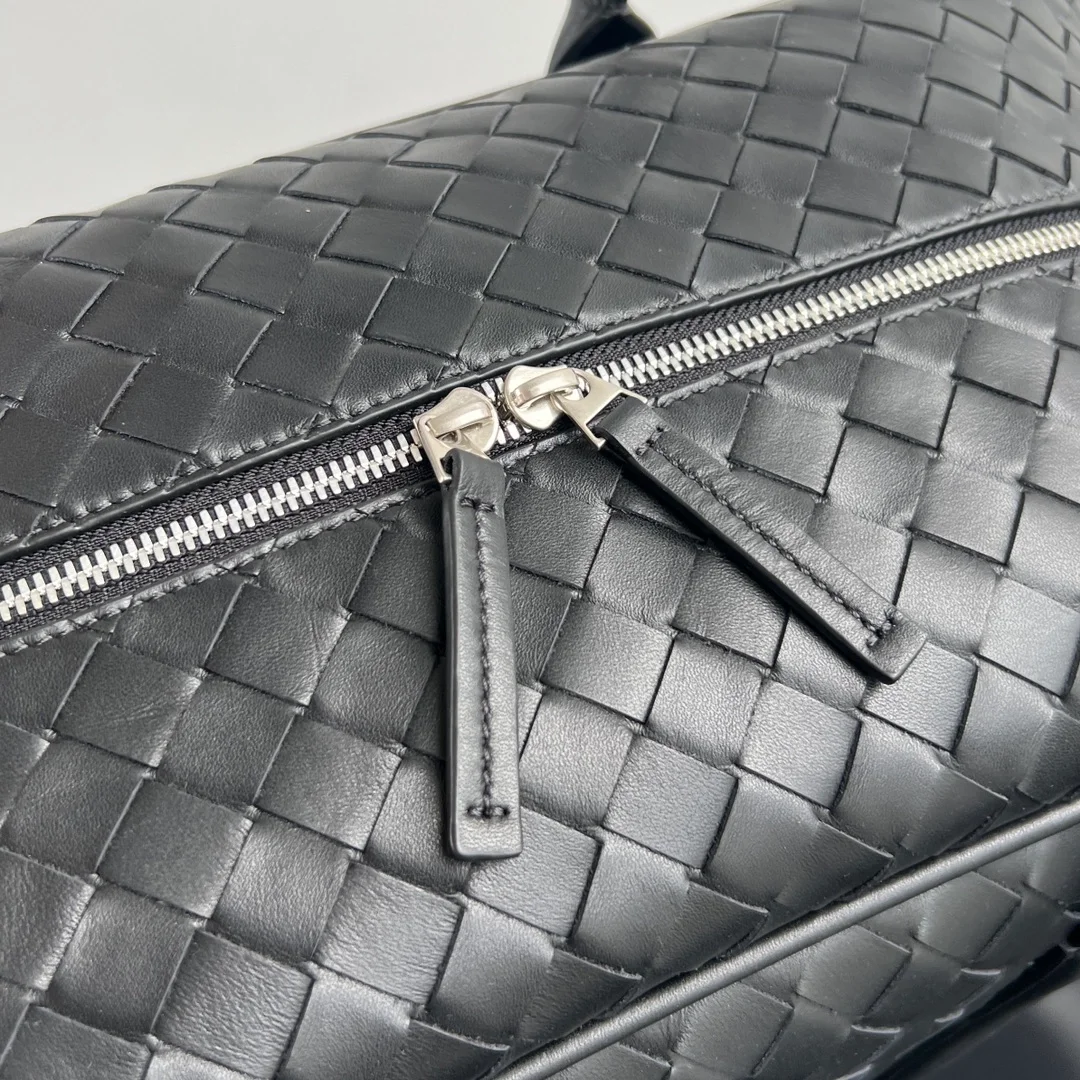 보테가 베네타 겟어웨이 미디엄 트래블백 (2color)