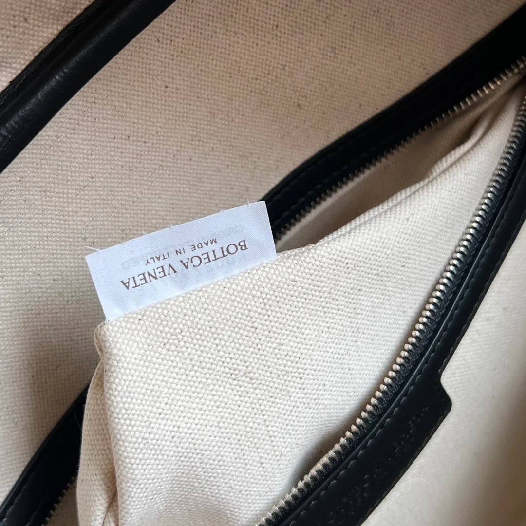 보테가 베네타 겟어웨이 미디엄 트래블백 (2color)