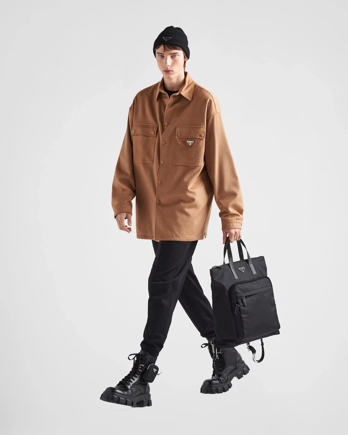 프라다 리나일론 사피아노 레더 토트백