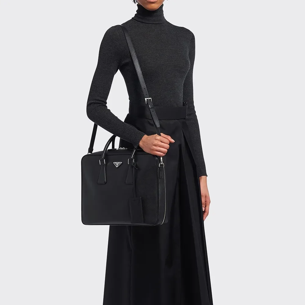 프라다 사피아노 삼각로고 레더 브리프케이스
