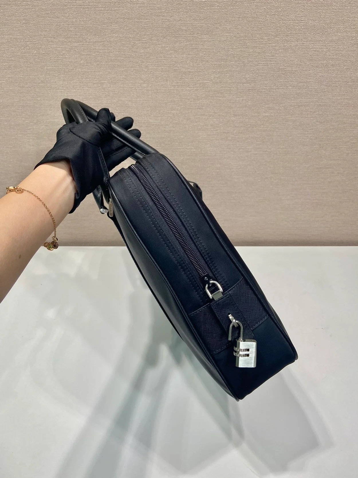 프라다 포노코 리나일론 브리프케이스