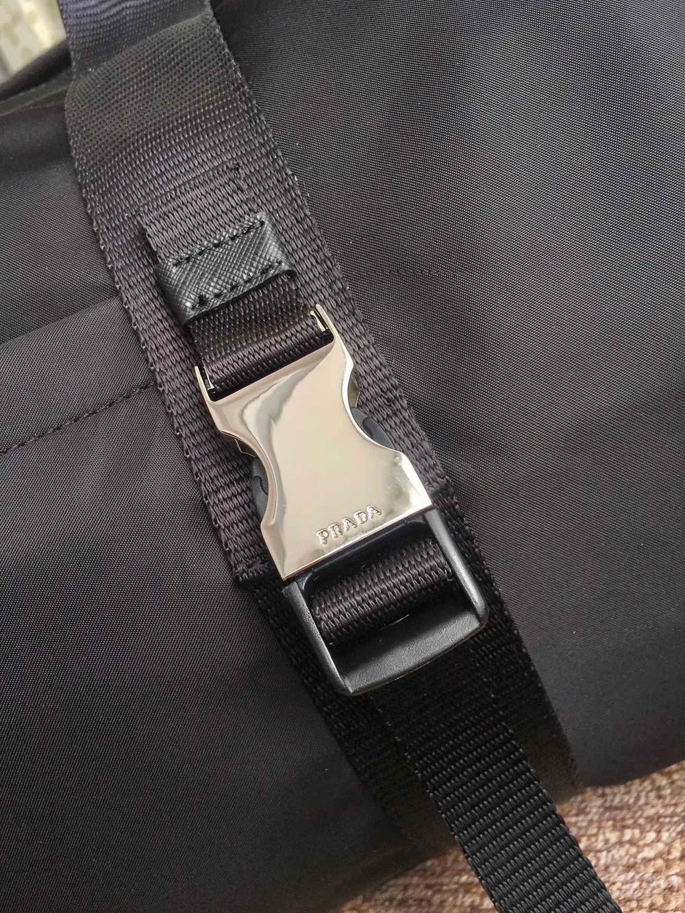 프라다 리나일론 사피아노 가죽 더플백