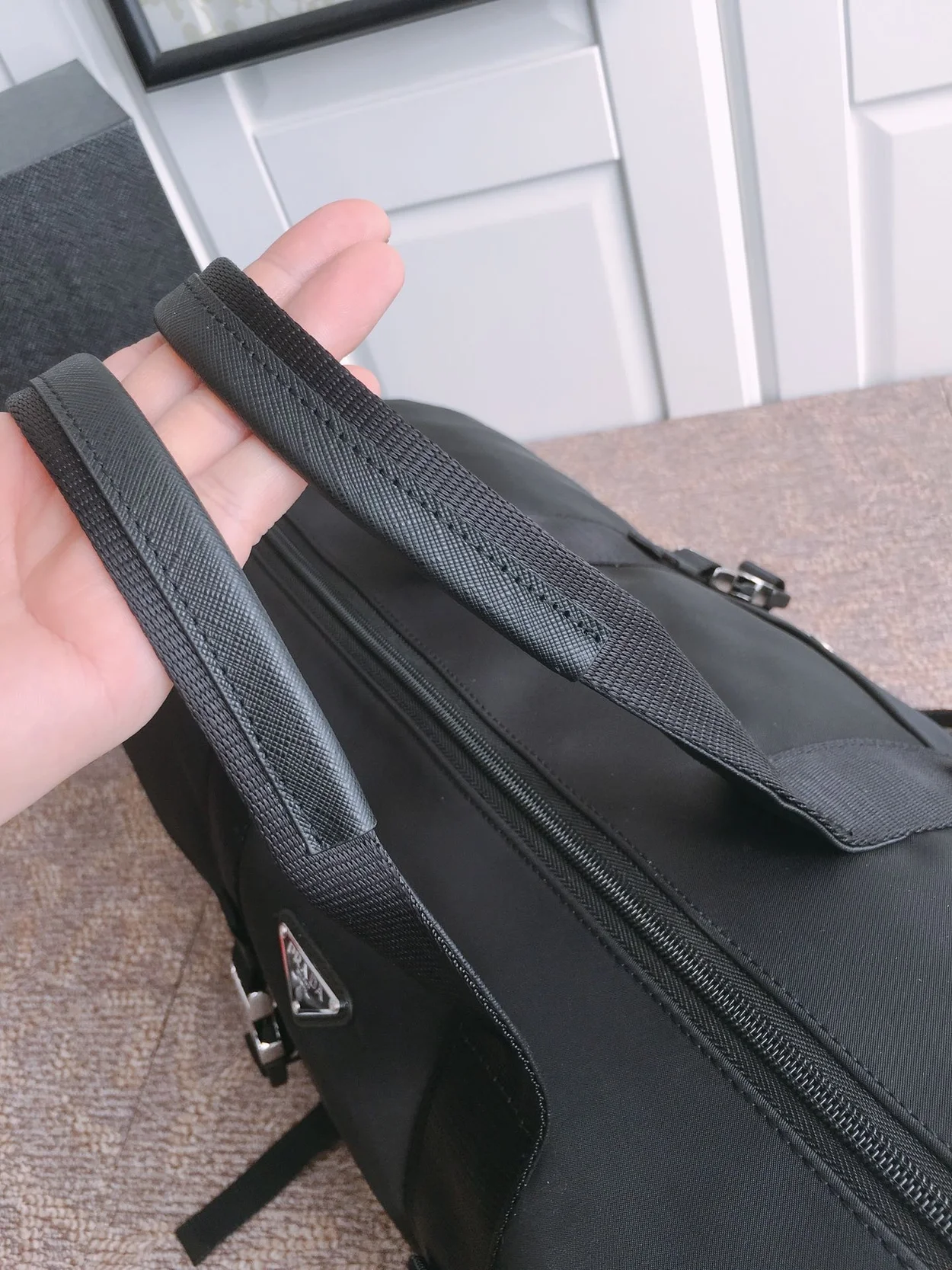 프라다 리나일론 사피아노 가죽 더플백