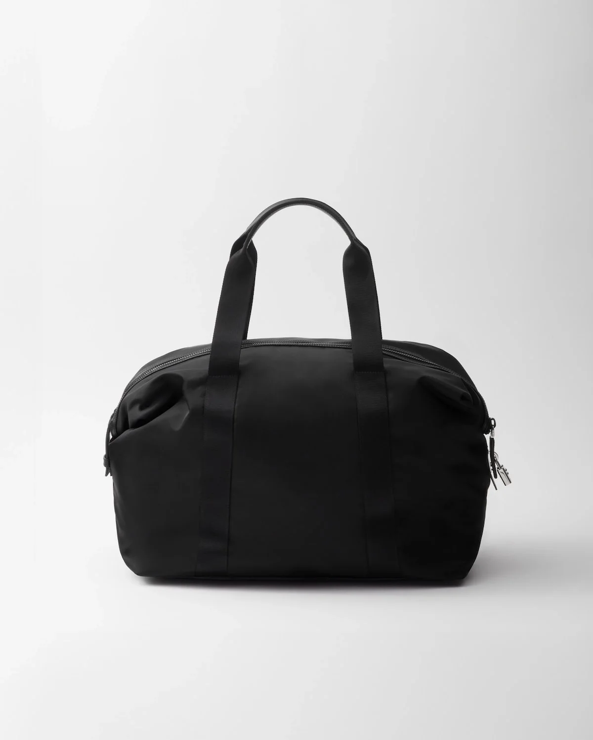 프라다 리나일론 사피아노 가죽 더플백