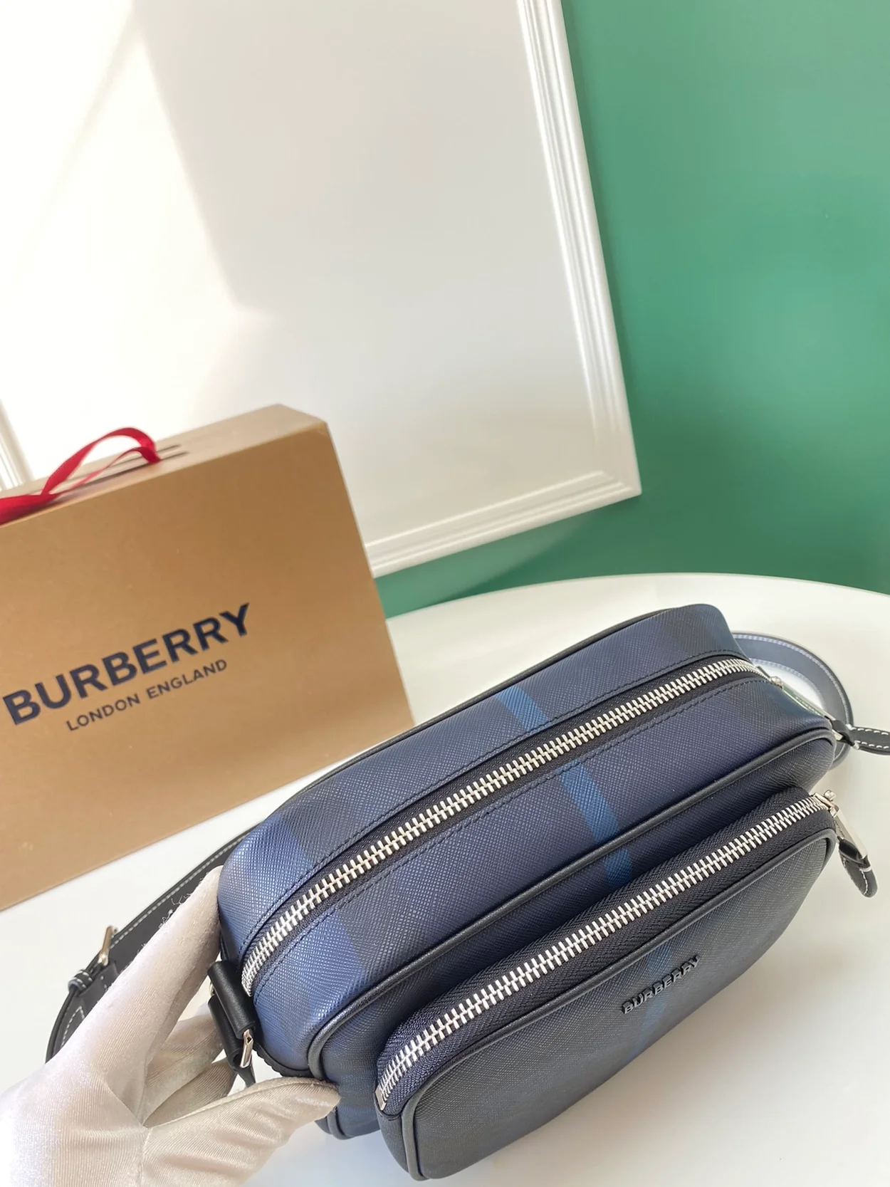 버버리 패디 체크 가방