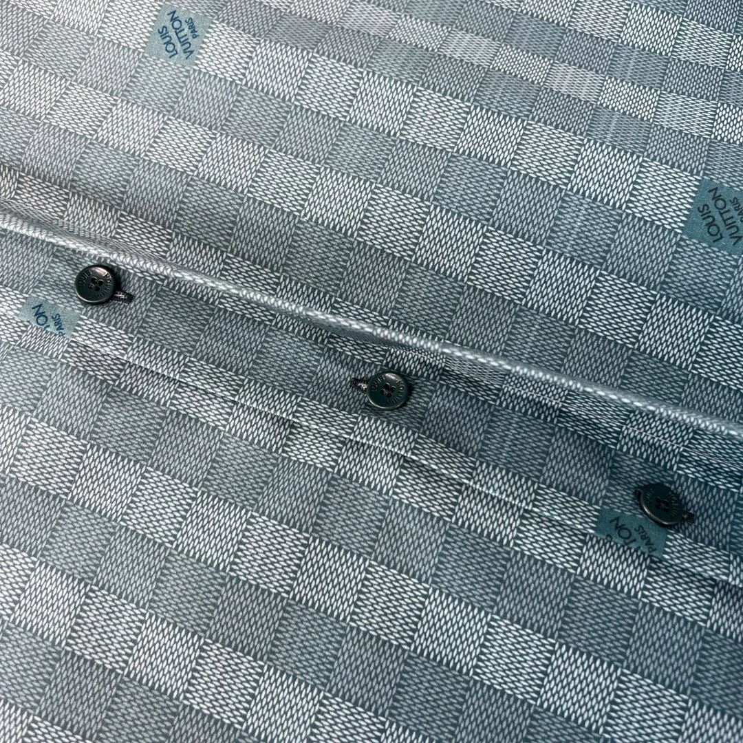 루이비통 다미에 스트라이프 롱 슬리브 셔츠 1AA4W4