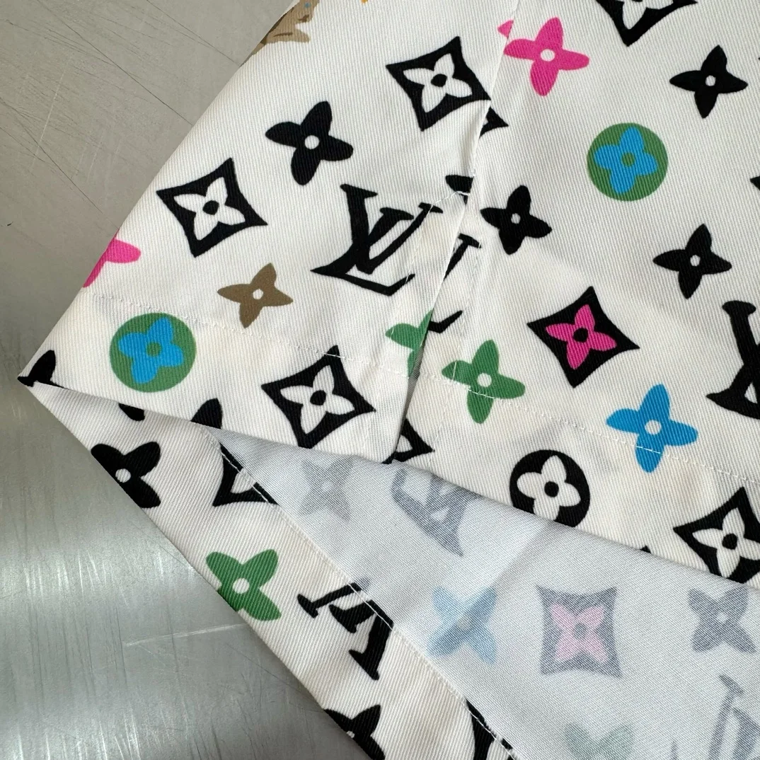 루이비통 모노그램 프린트 반소매 실크 셔츠 1AFQ27