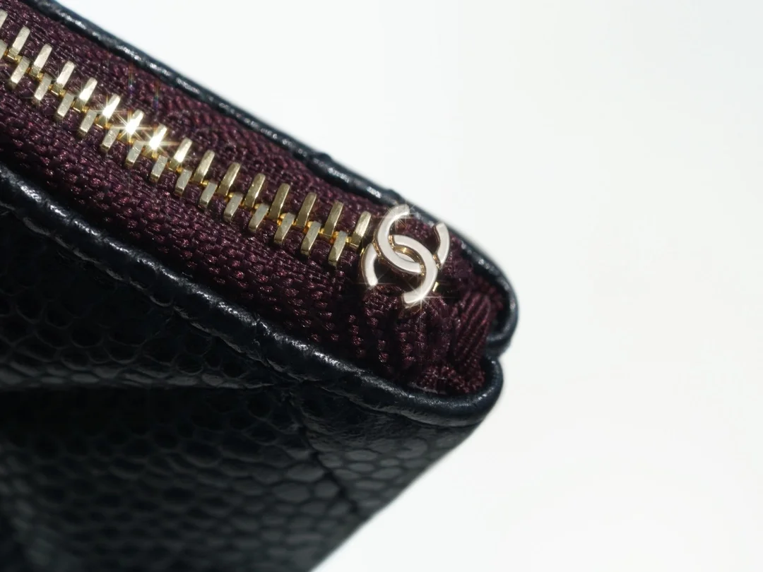 샤넬 클래식 미니 파우치