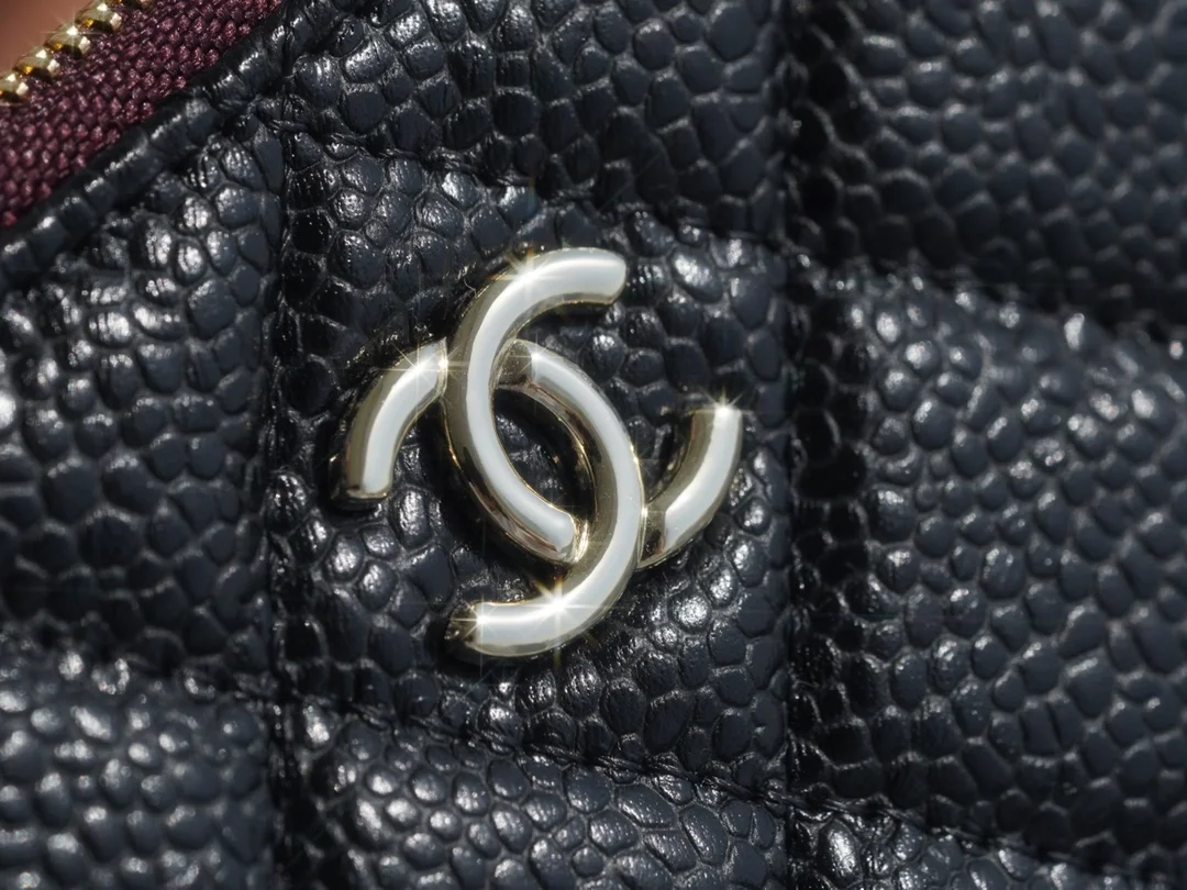 샤넬 클래식 미니 파우치