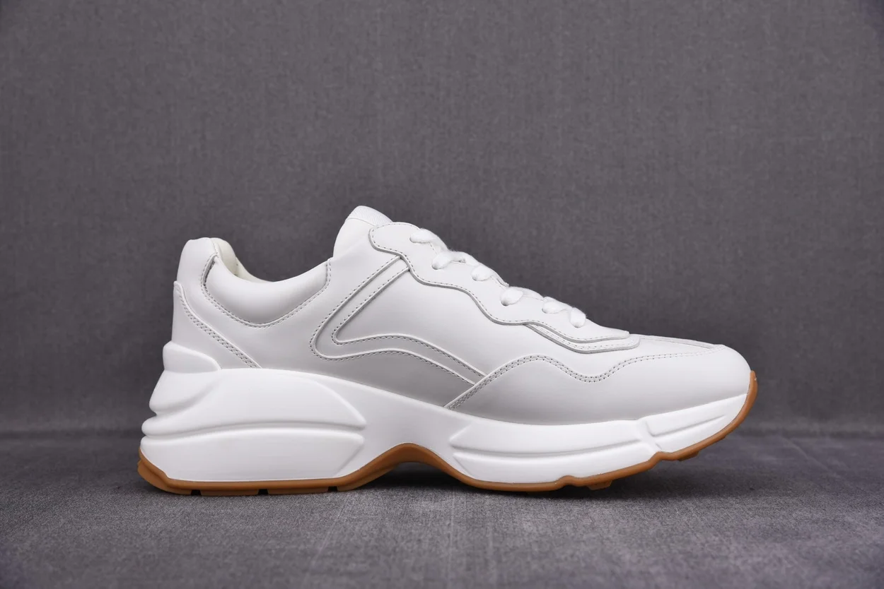 구찌 라이톤 월드 와이드 스니커즈