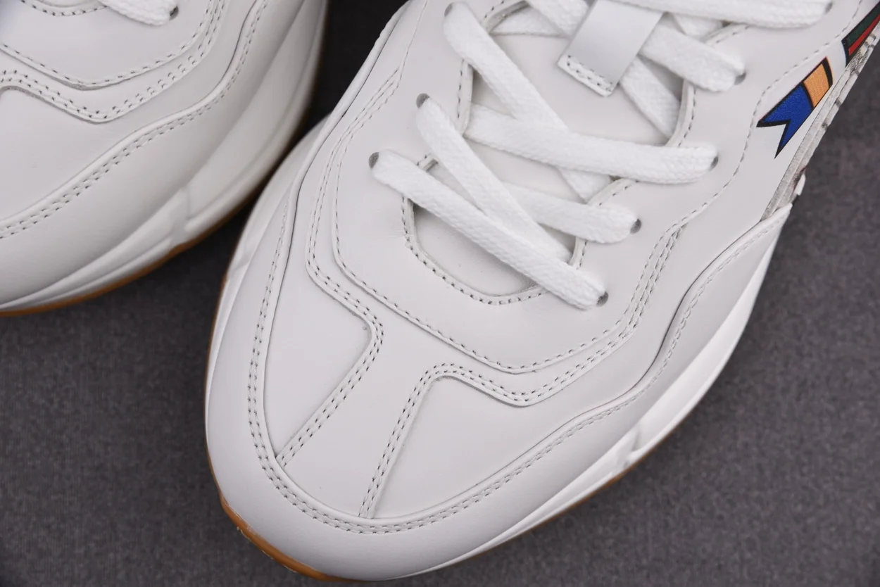 구찌 라이톤 월드 와이드 스니커즈