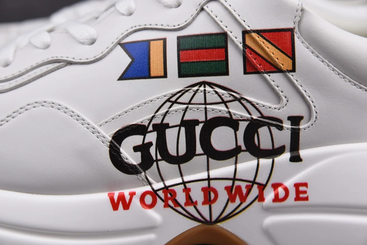 구찌 라이톤 월드 와이드 스니커즈