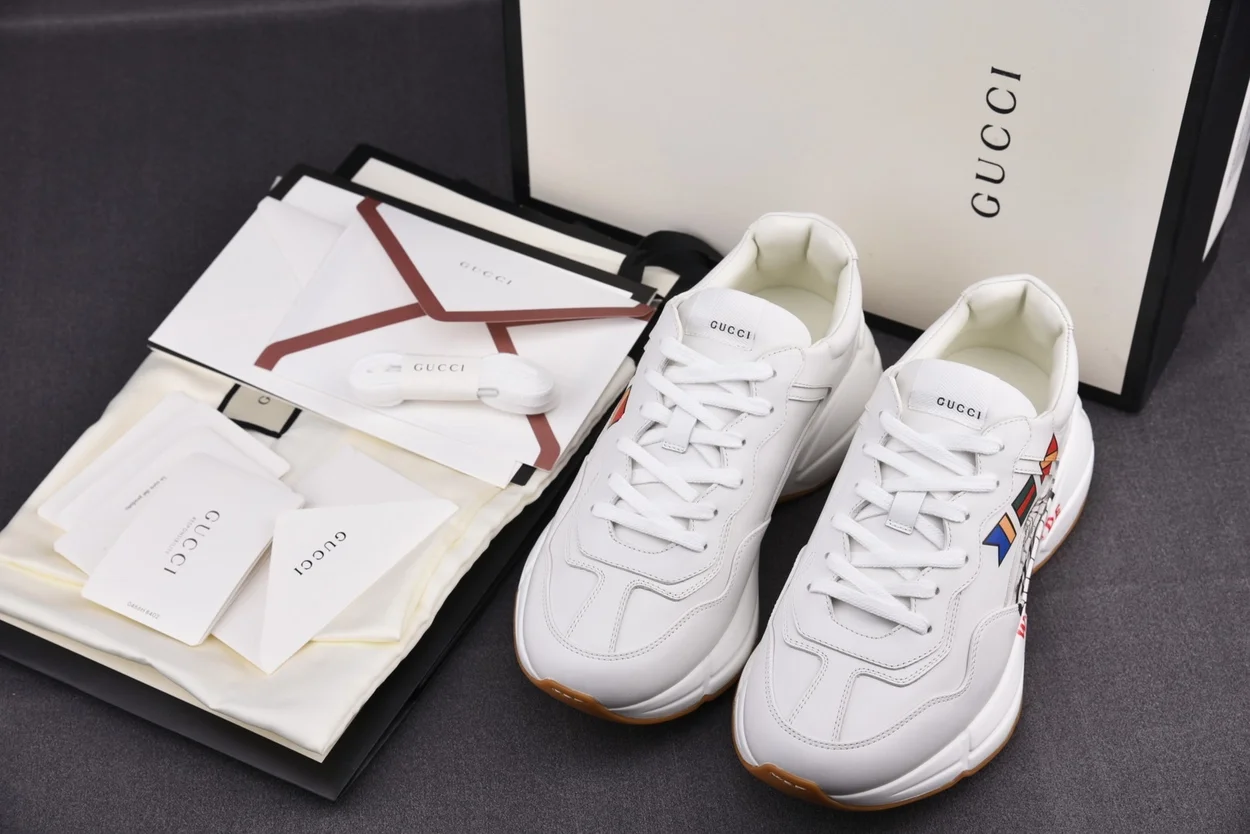 구찌 라이톤 월드 와이드 스니커즈