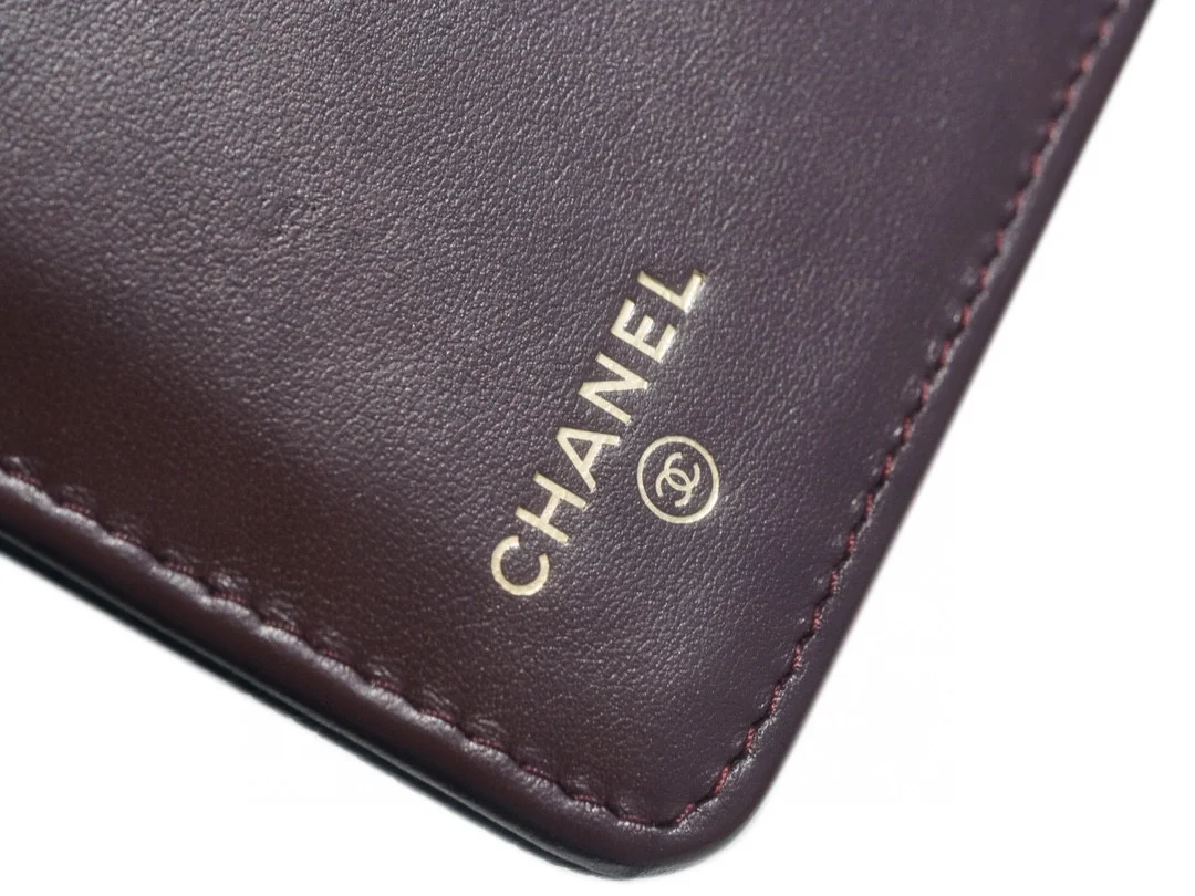 샤넬 클래식 캐비어 플랩 장지갑