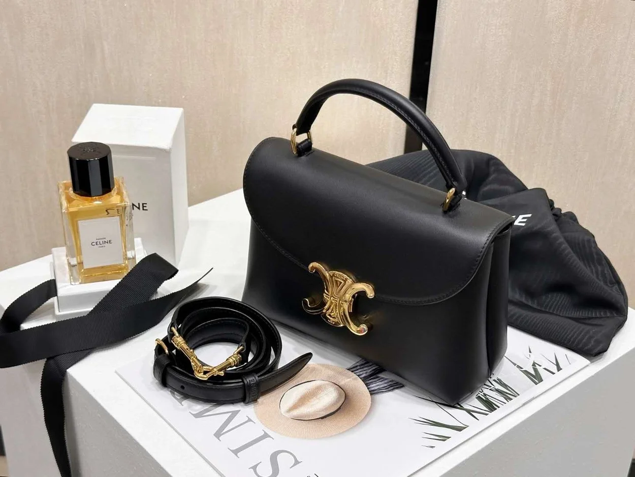 셀린느 크로스백 숄더백 118113