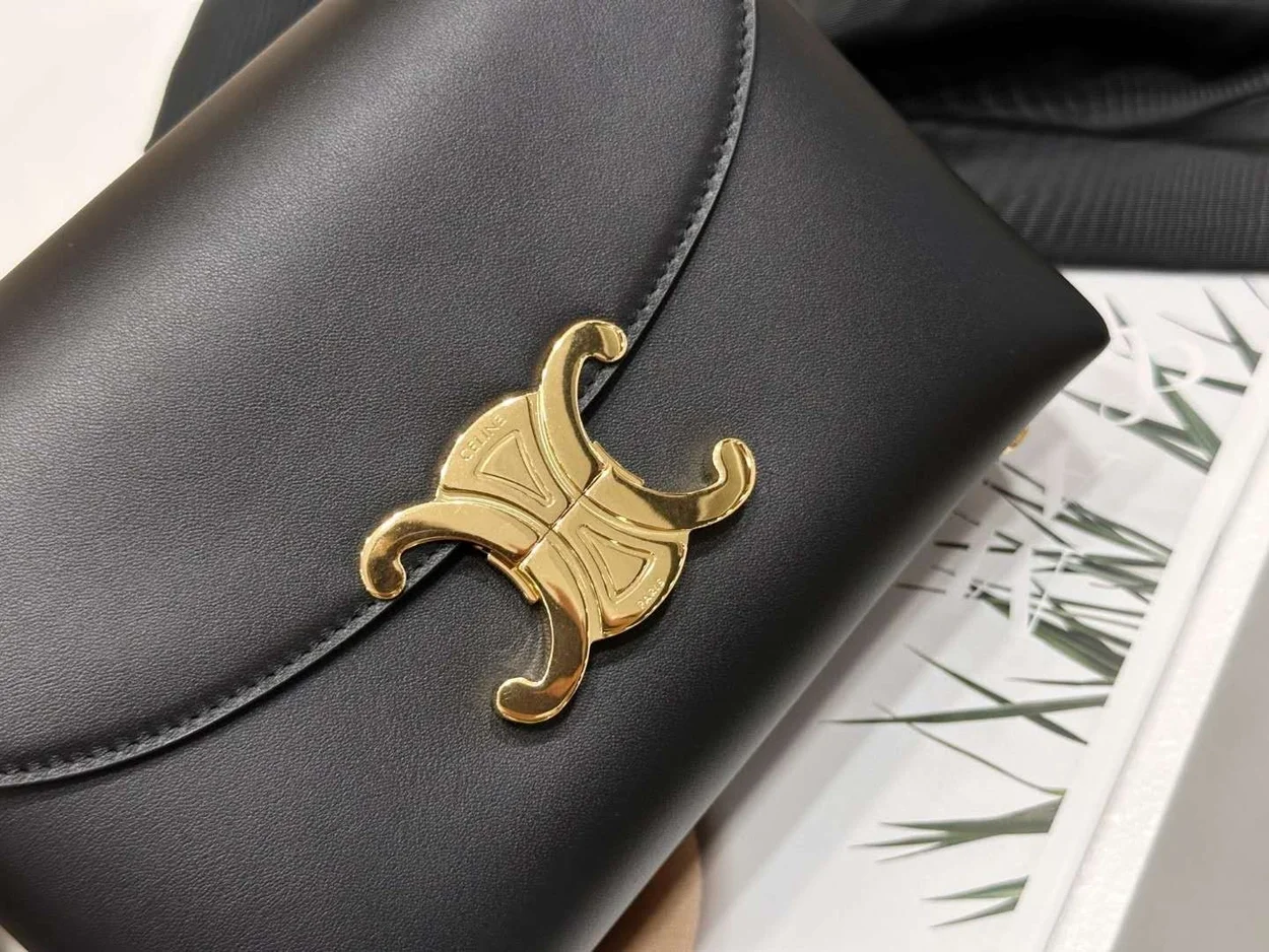 셀린느 크로스백 숄더백 118113