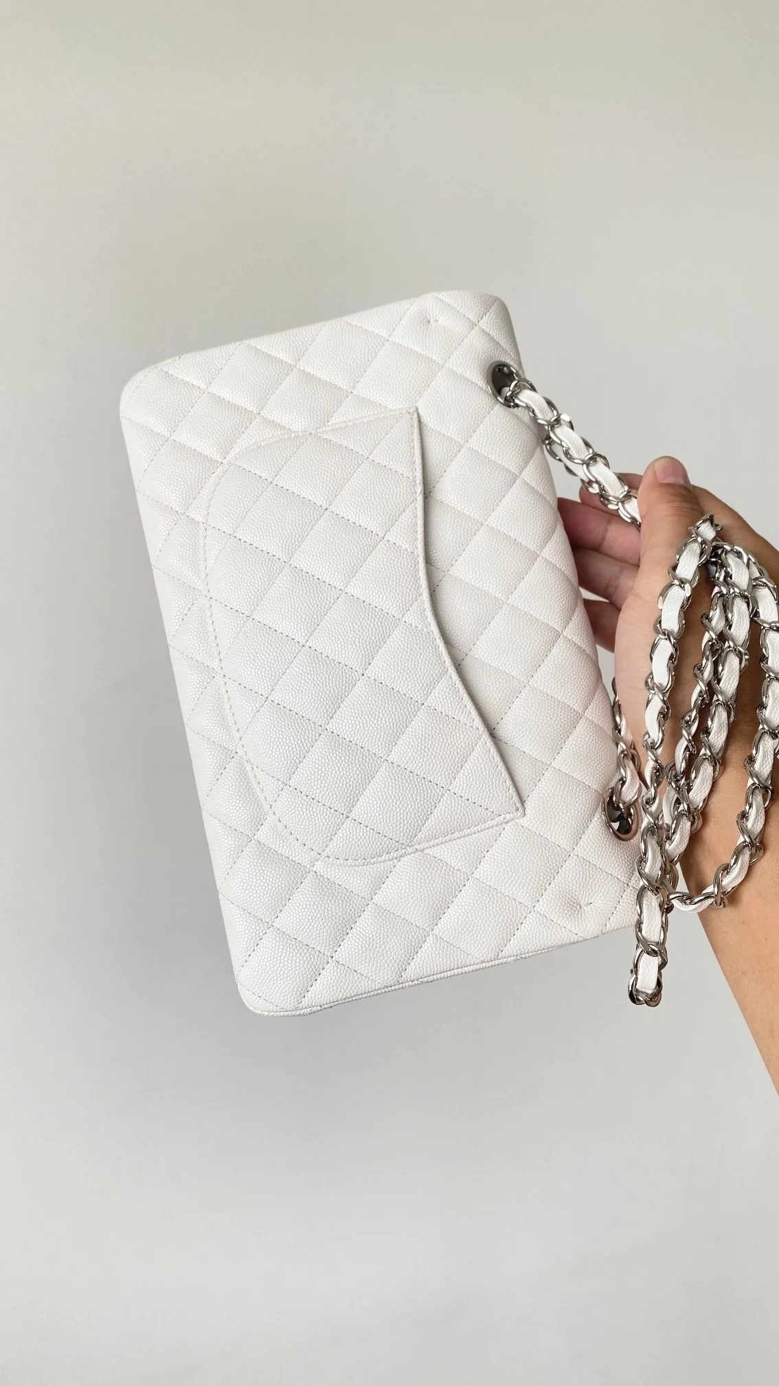 샤넬 클래식 미디움 캐비어 화이트 실버