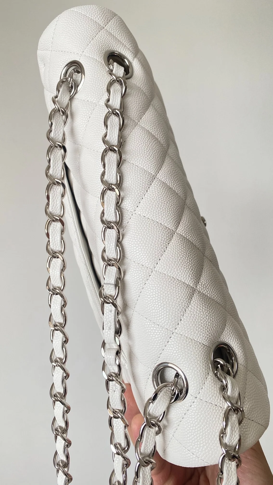 샤넬 클래식 미디움 캐비어 화이트 실버