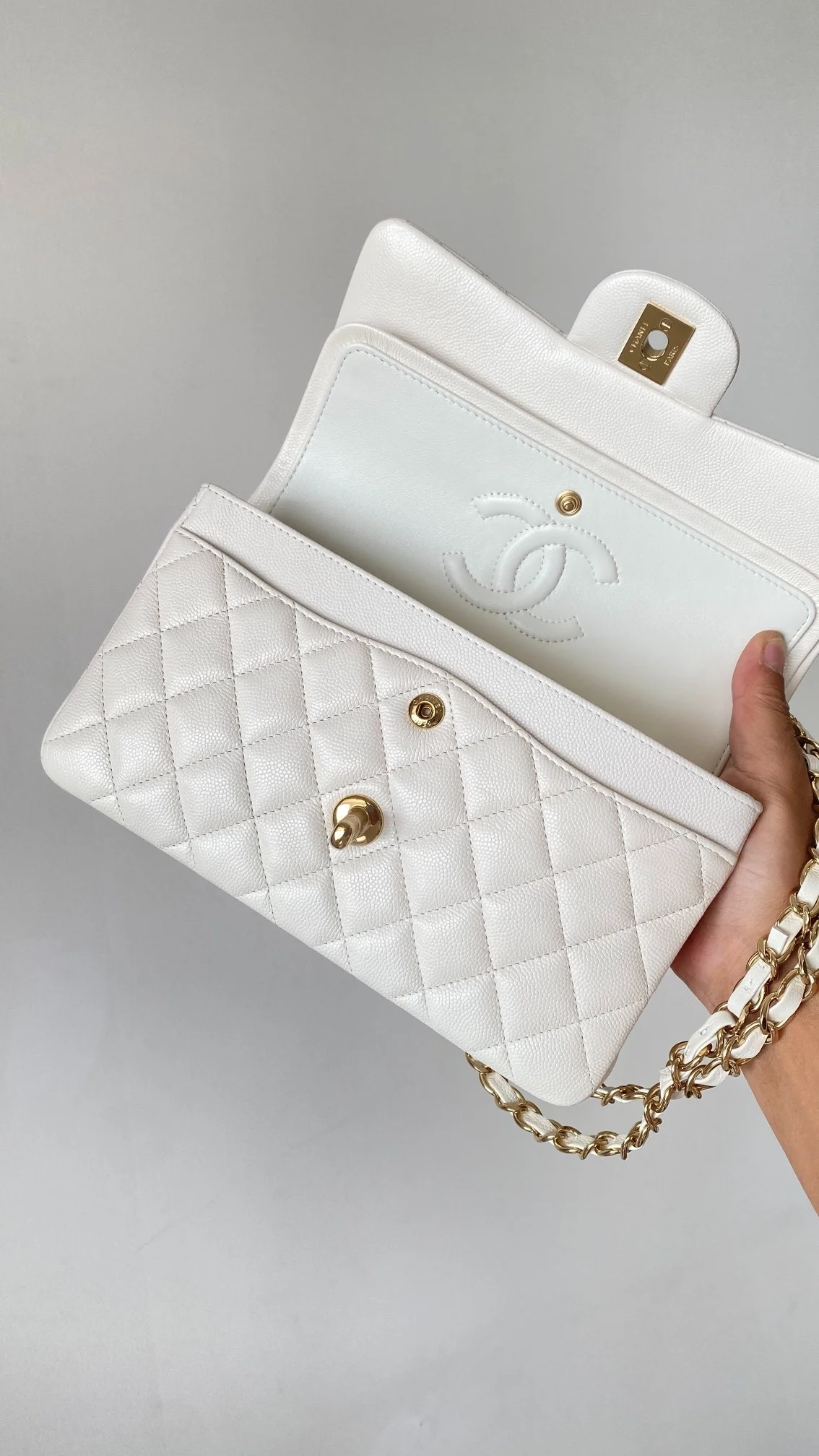 샤넬 클래식 스몰 캐비어 화이트 골드