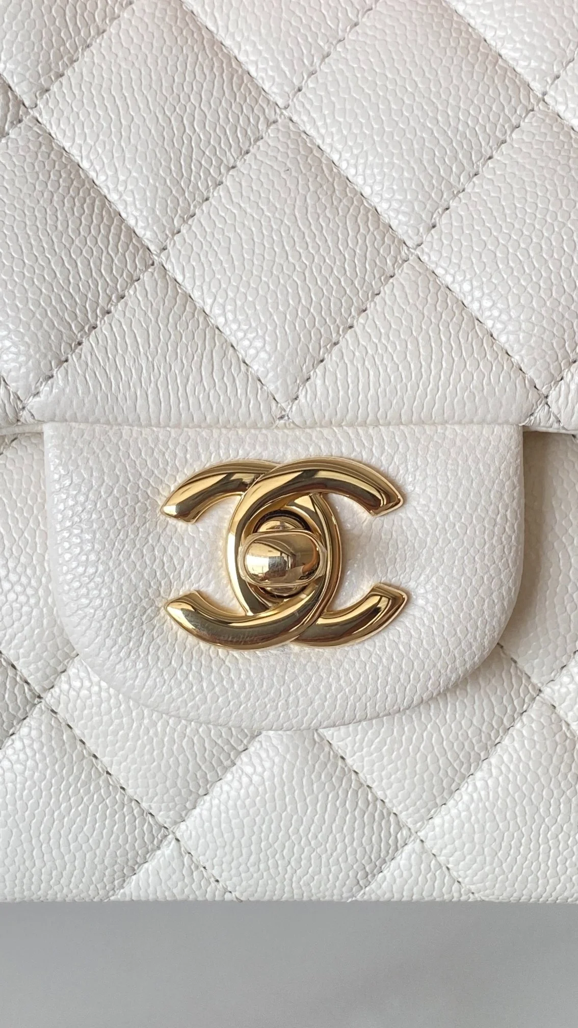 샤넬 클래식 스몰 캐비어 화이트 골드