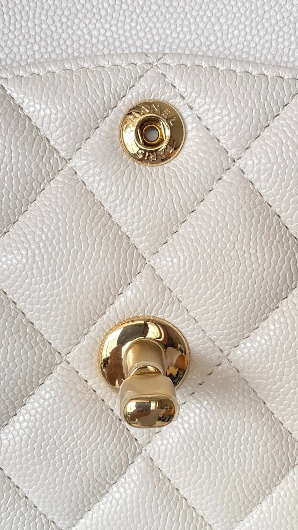 샤넬 클래식 스몰 캐비어 화이트 골드