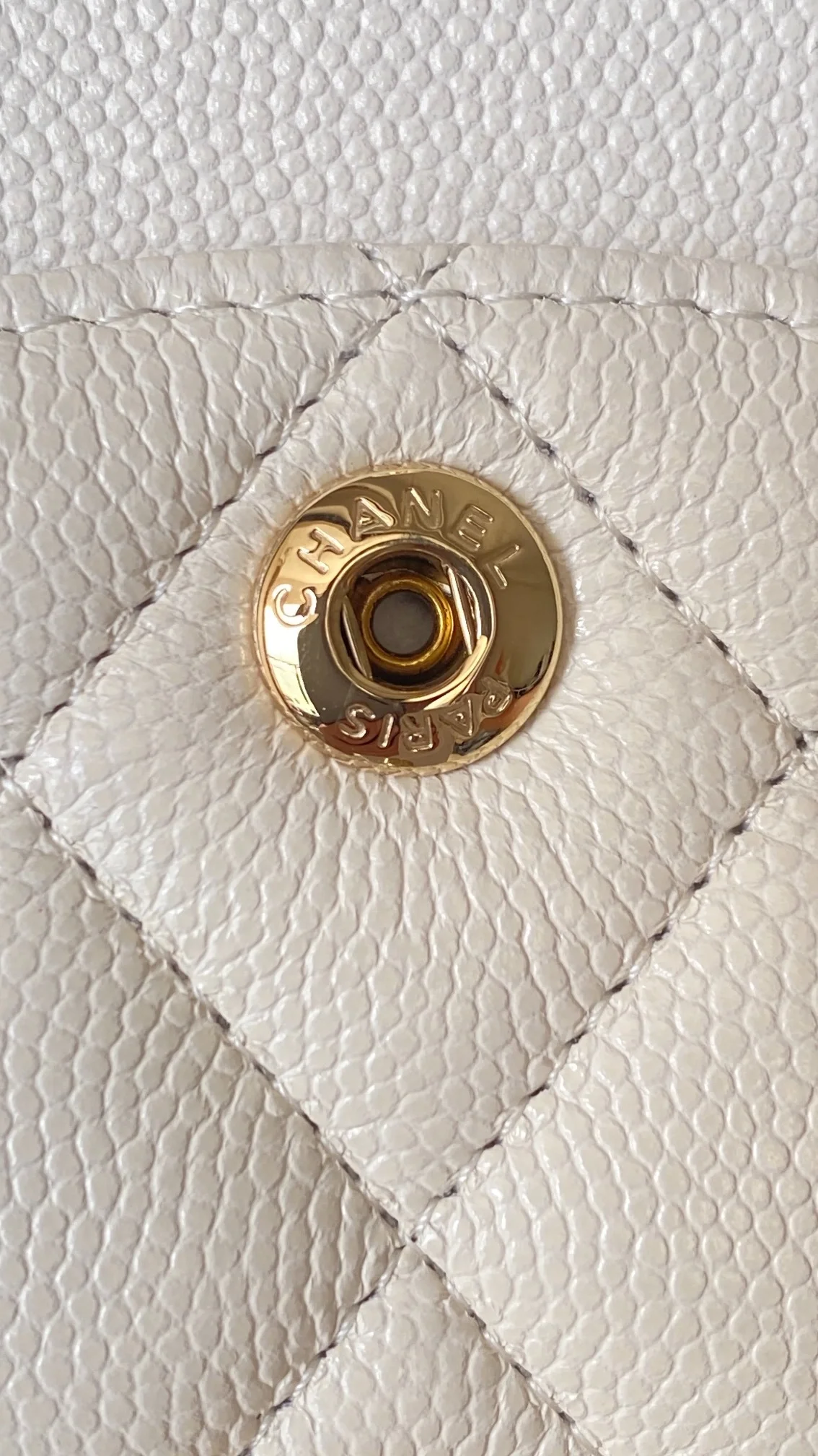 샤넬 클래식 스몰 캐비어 화이트 골드