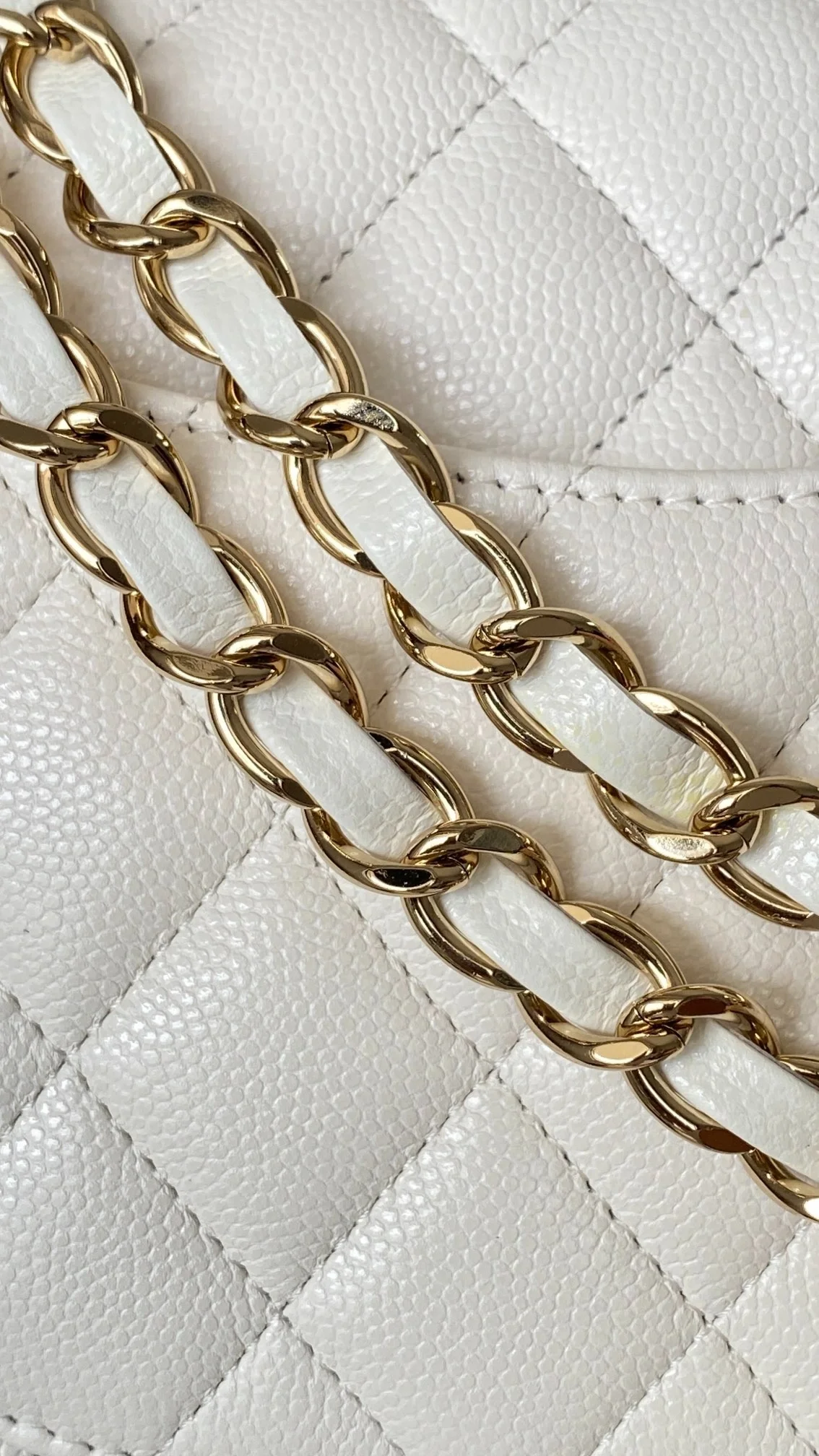 샤넬 클래식 스몰 캐비어 화이트 골드