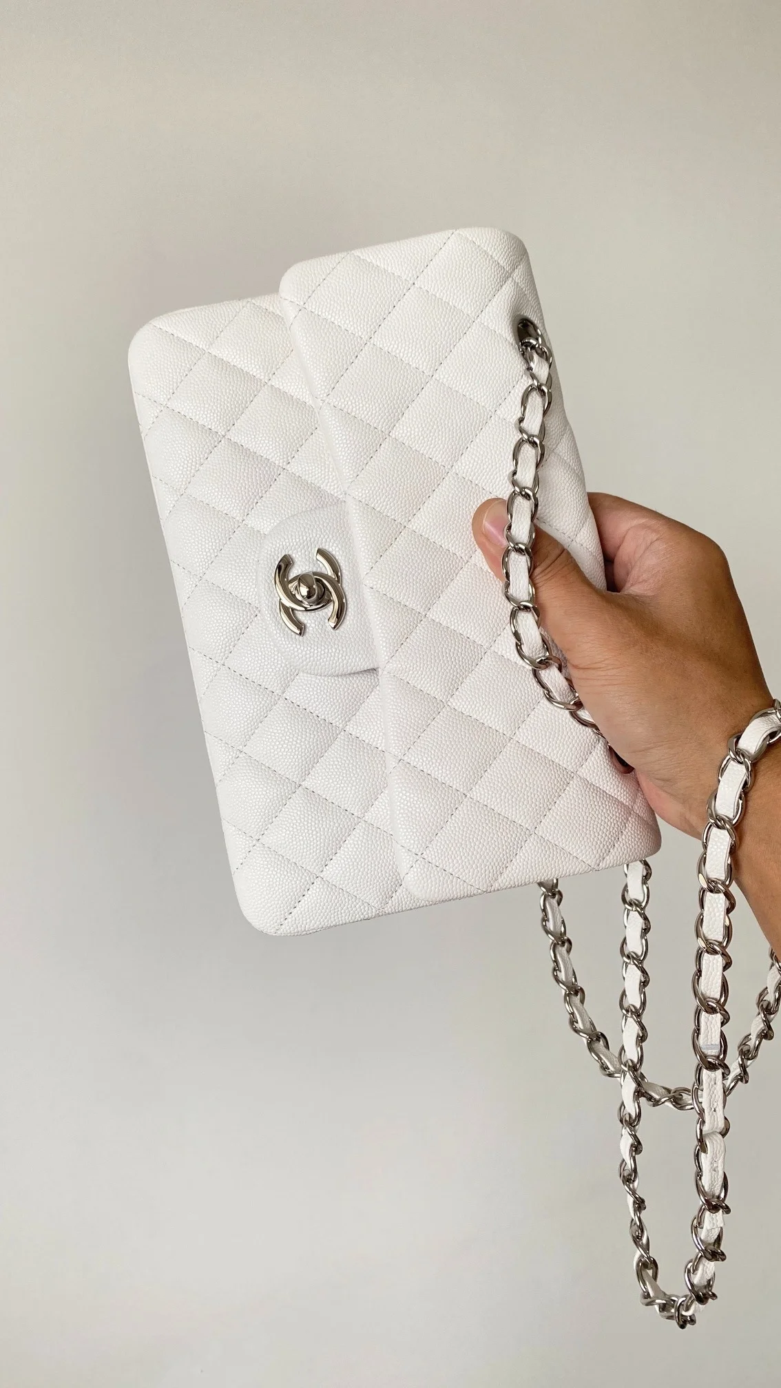 샤넬 클래식 스몰 캐비어 화이트 실버