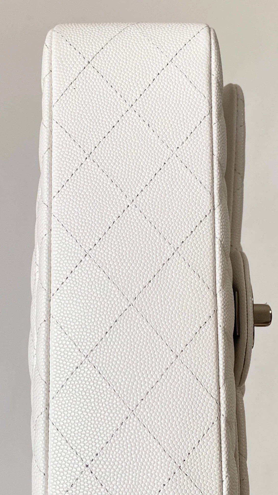 샤넬 클래식 스몰 캐비어 화이트 실버