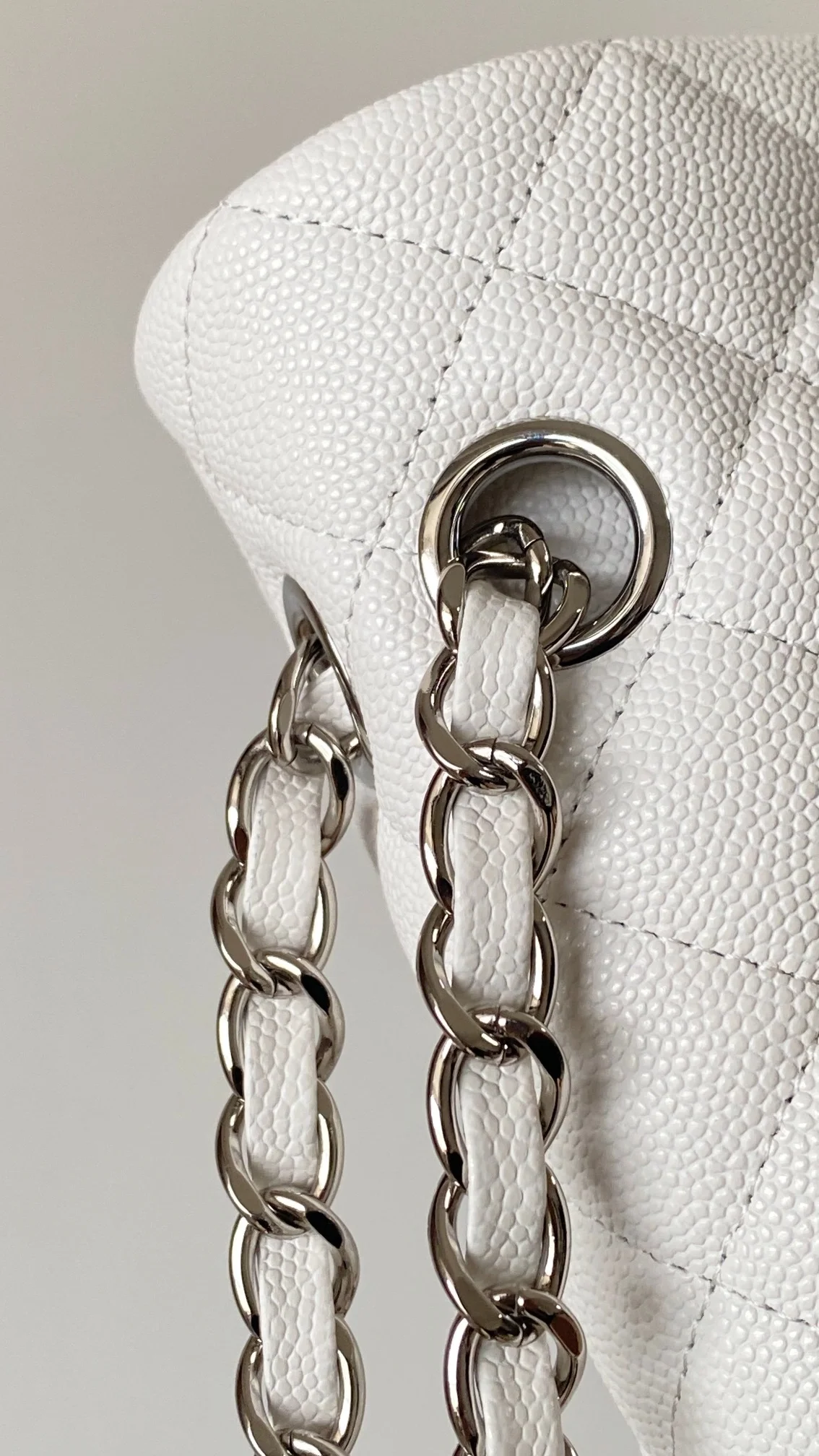 샤넬 클래식 스몰 캐비어 화이트 실버