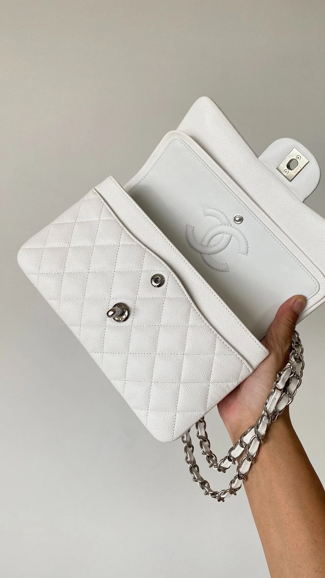 샤넬 클래식 스몰 캐비어 화이트 실버