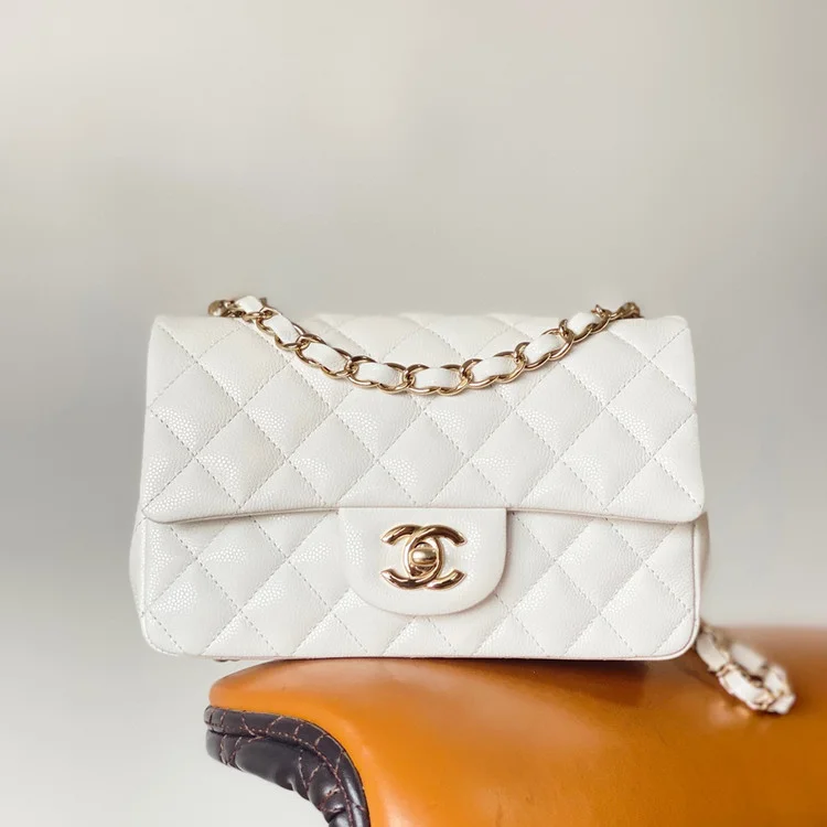 샤넬 클래식 미니 캐비어 화이트 골드