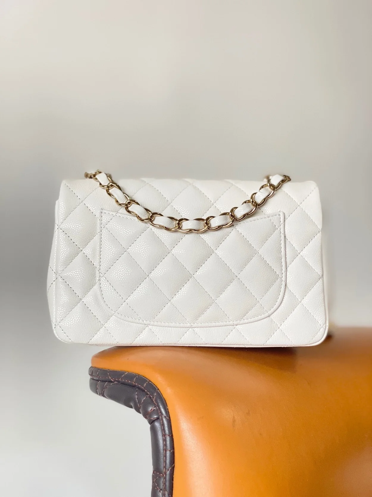 샤넬 클래식 미니 캐비어 화이트 골드